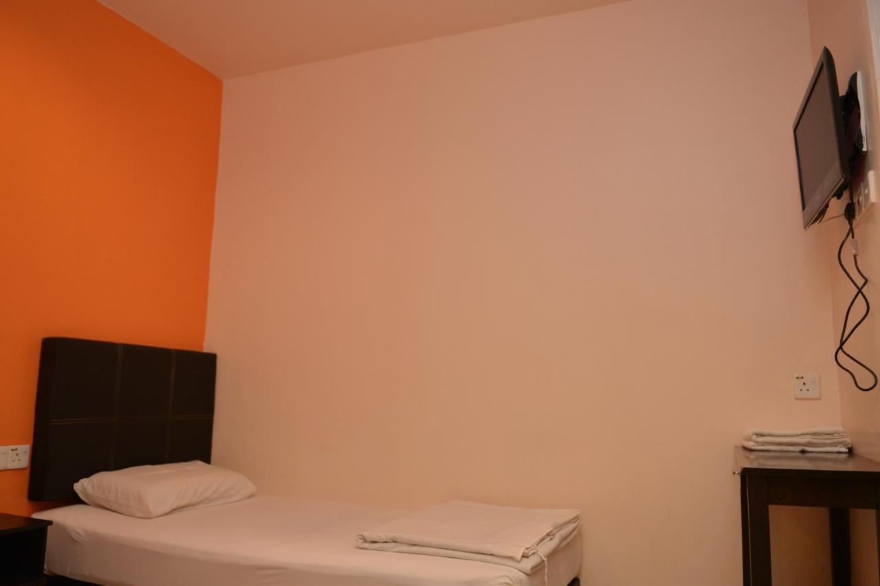 Gf Wonderful Hotel ポンティアン・ケシル エクステリア 写真